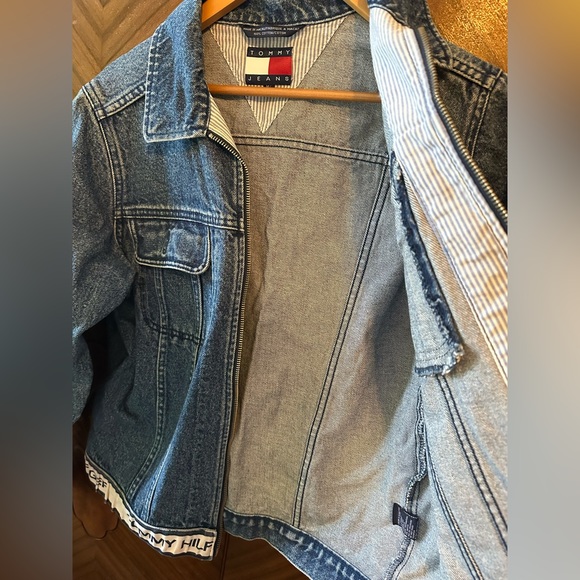 Vintage Tommy Hilfiger Logo Denim Jean Jacket - Picture 4 of 12